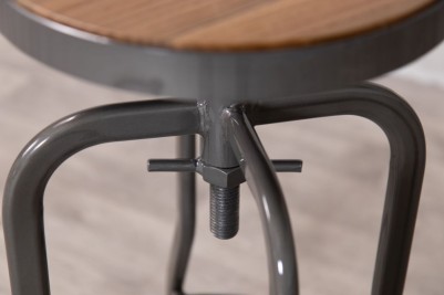 adjustable-breakfast-bar-stool